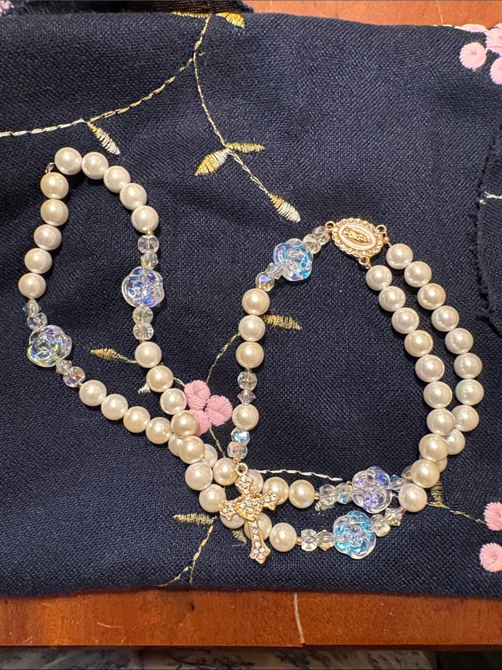 Pearl and Crystal Bow Pendant Necklace in Ivory and Gold